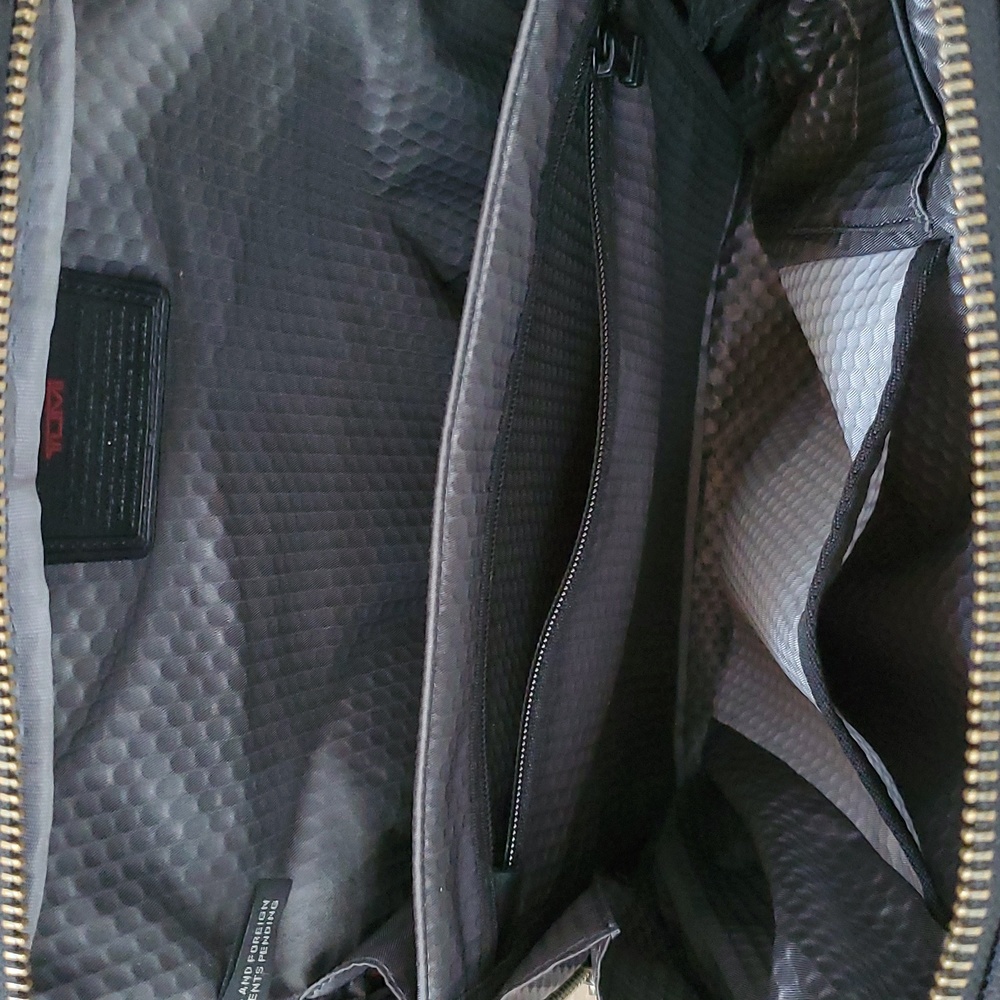 Rare Collectable: Tumi Alpha Bravo Knox Genuine Leather Backpack in Black Pole - Picture 14 of 15